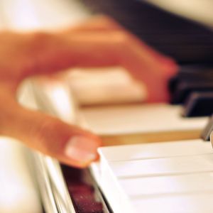 漫画片妈妈和儿子插进去
